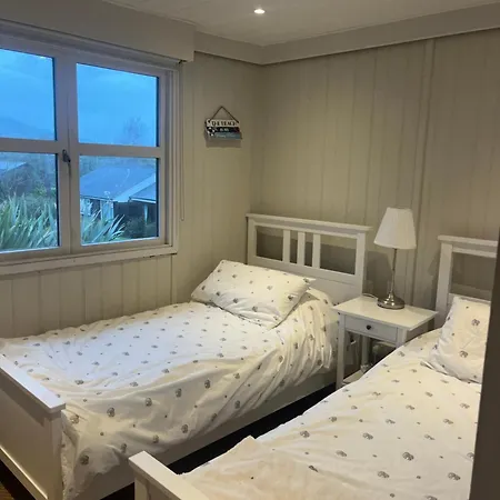 Ballymoney, Wexford - 3 Bed House With Private Access Ballymoney